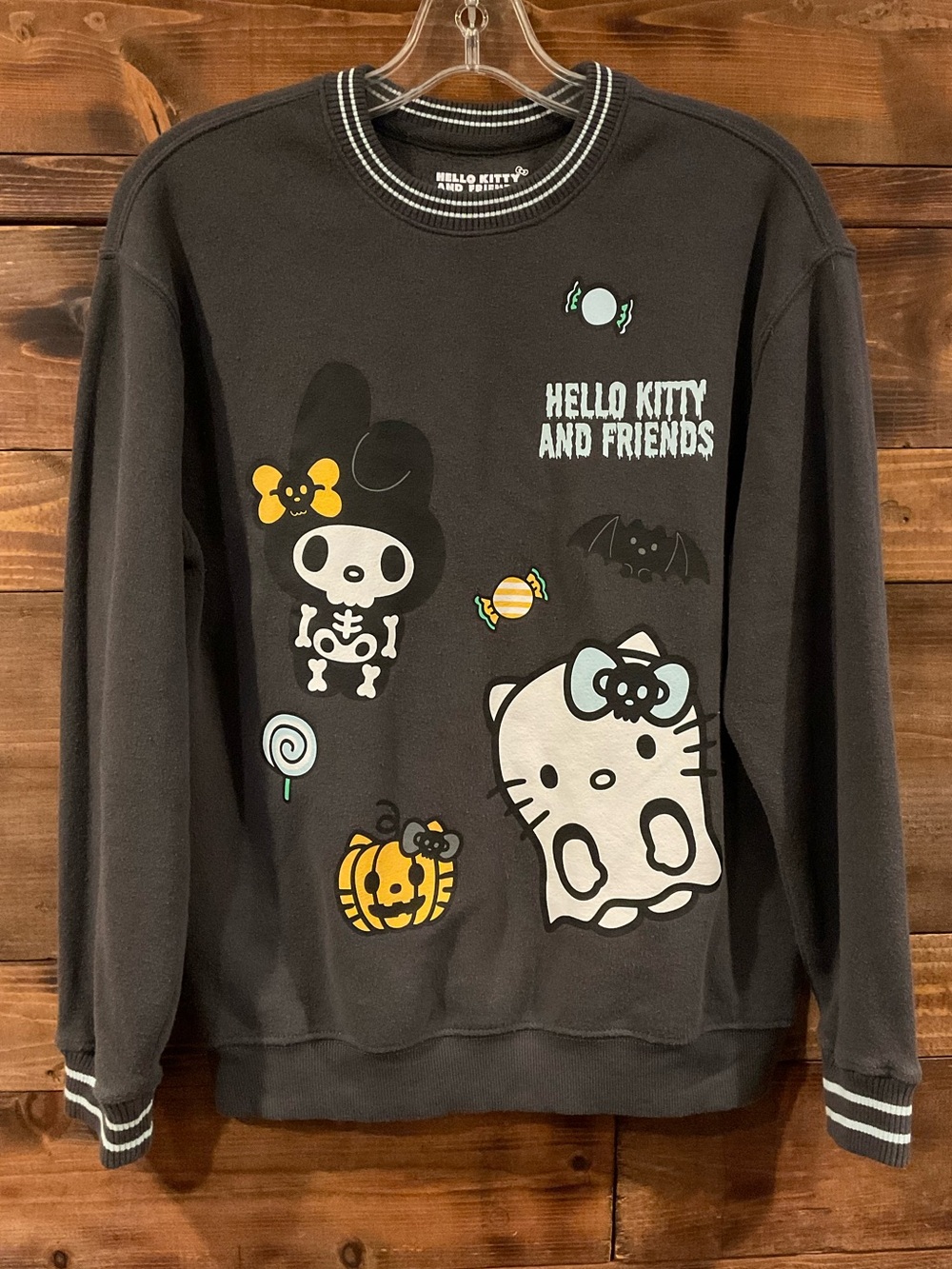 Sanrio Hello Kitty & Friends BUNDLE Black Graphic Sweatshirt &Ringer Tee JRs XS